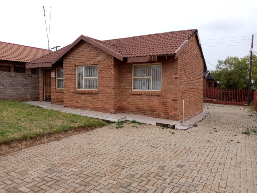 To Let  Bedroom Property for Rent in Mmabatho Unit 14 North West